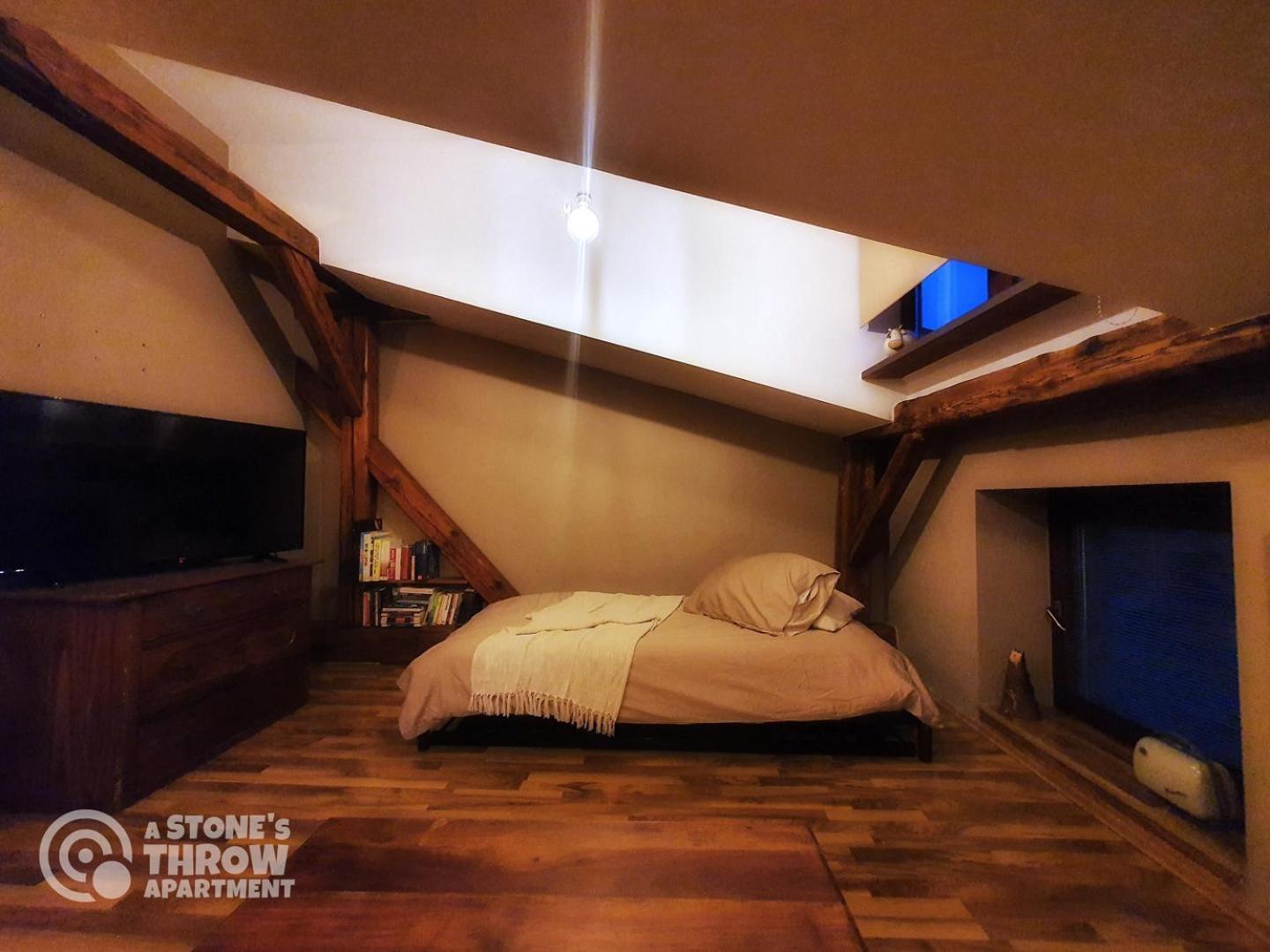 A Stone'S Throw Apartment Красков Екстериор снимка