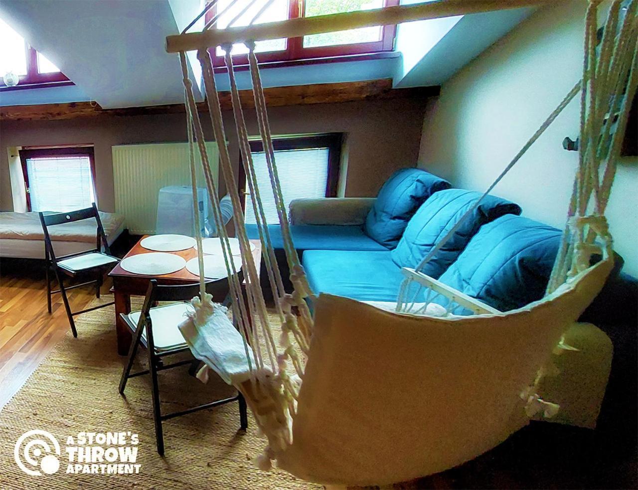 A Stone'S Throw Apartment Красков Екстериор снимка